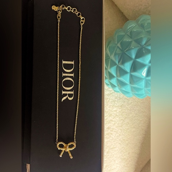 🎀Authentic DIOR vintage bow necklace - Picture 1 of 7
